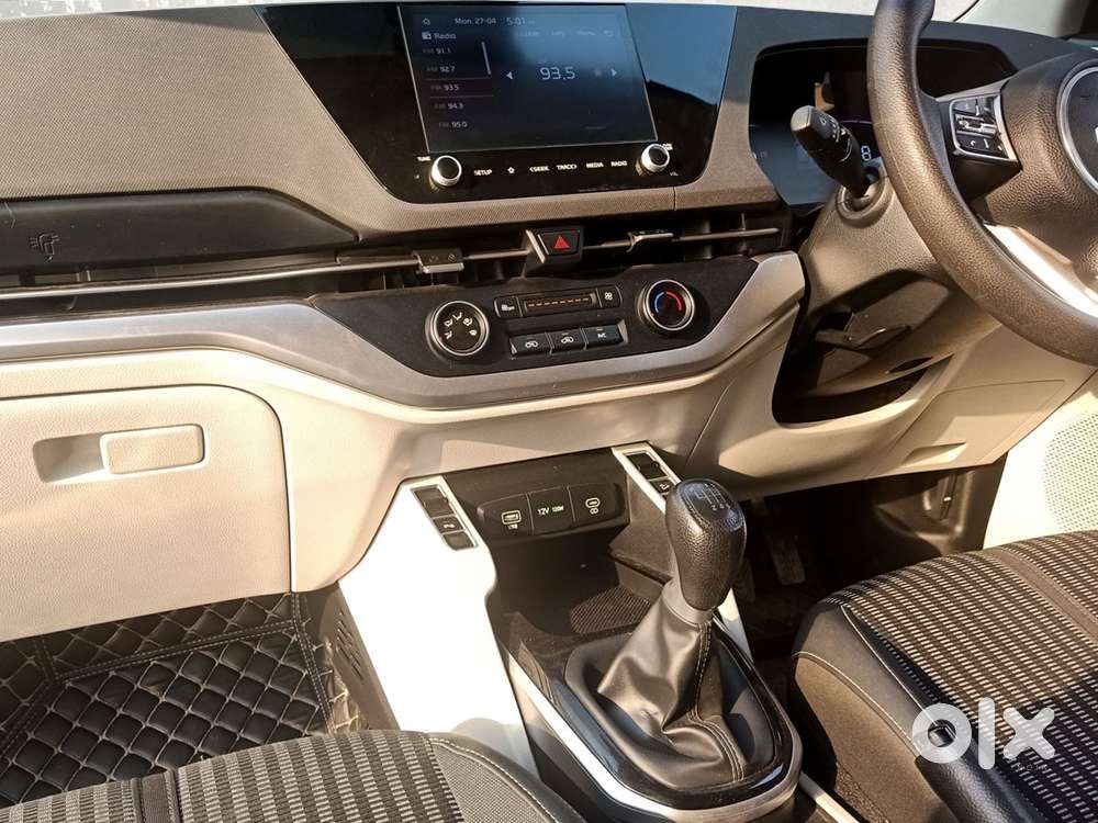 Kia Carens 1.5 Prestige 7 Str, 2024, Petrol