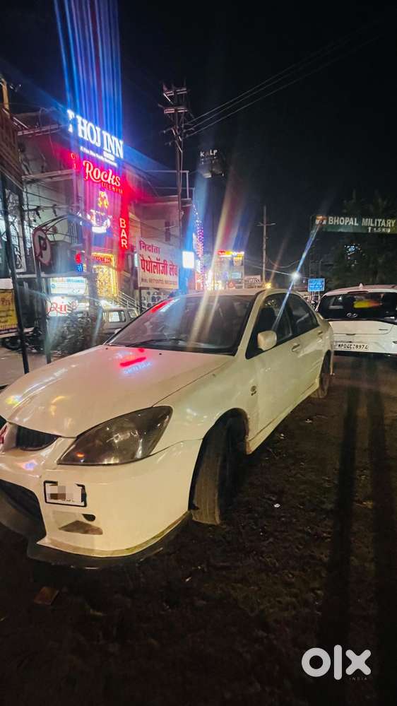 White Cedia 2000cc Not Maintenance Engine