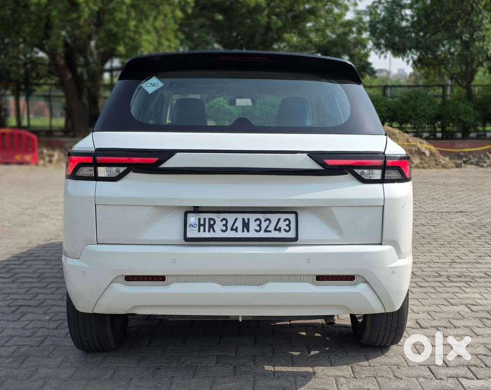Maruti Suzuki Brezza 1.5 Lxi Cng, 2025, Cng & Hybrids