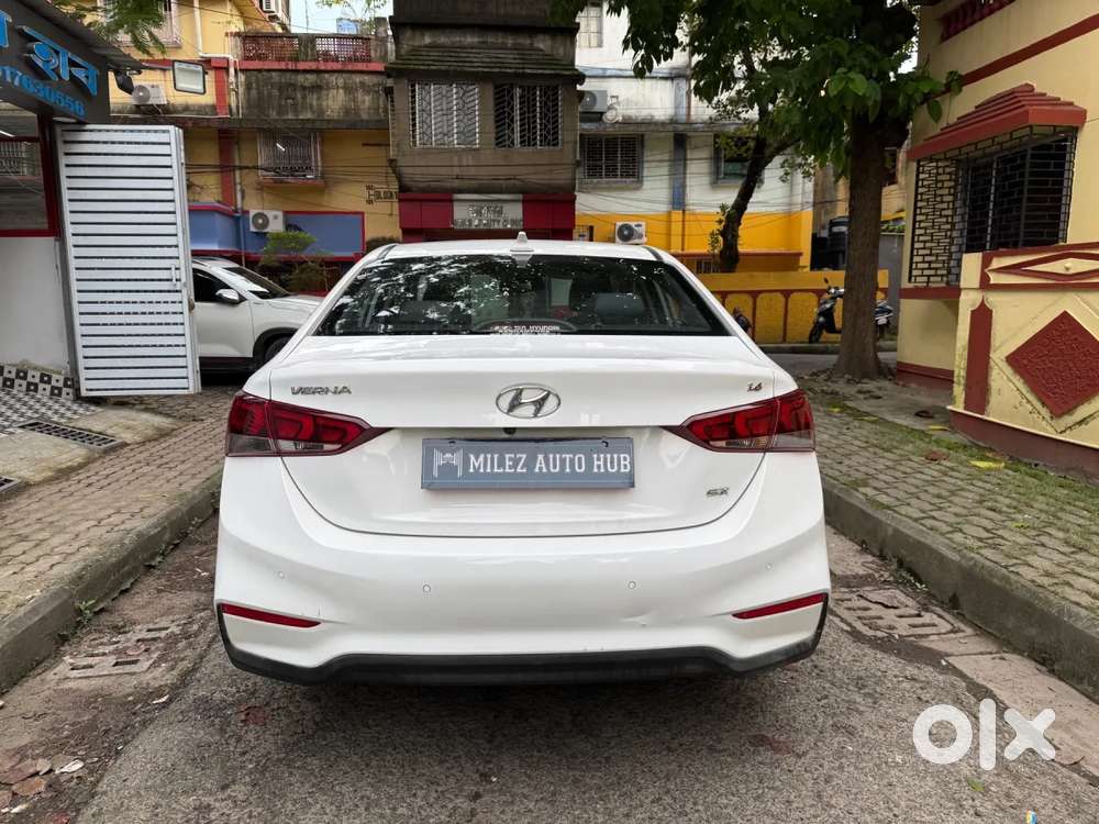 Hyundai Verna 1.6 Sx (o) Vtvt, 2020, Petrol