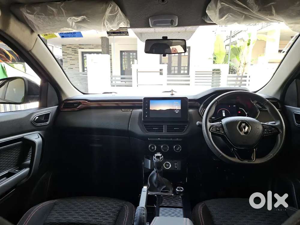 Well Maintained Renault Kiger 2023 Model Turbo Full Option