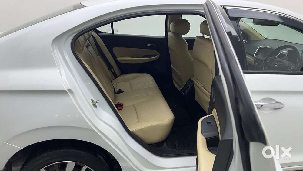 Honda City 1.5 Zx I-vtec Mt, 2023, Petrol