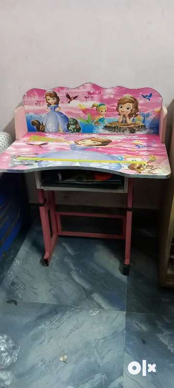 Barbie study table with chair online