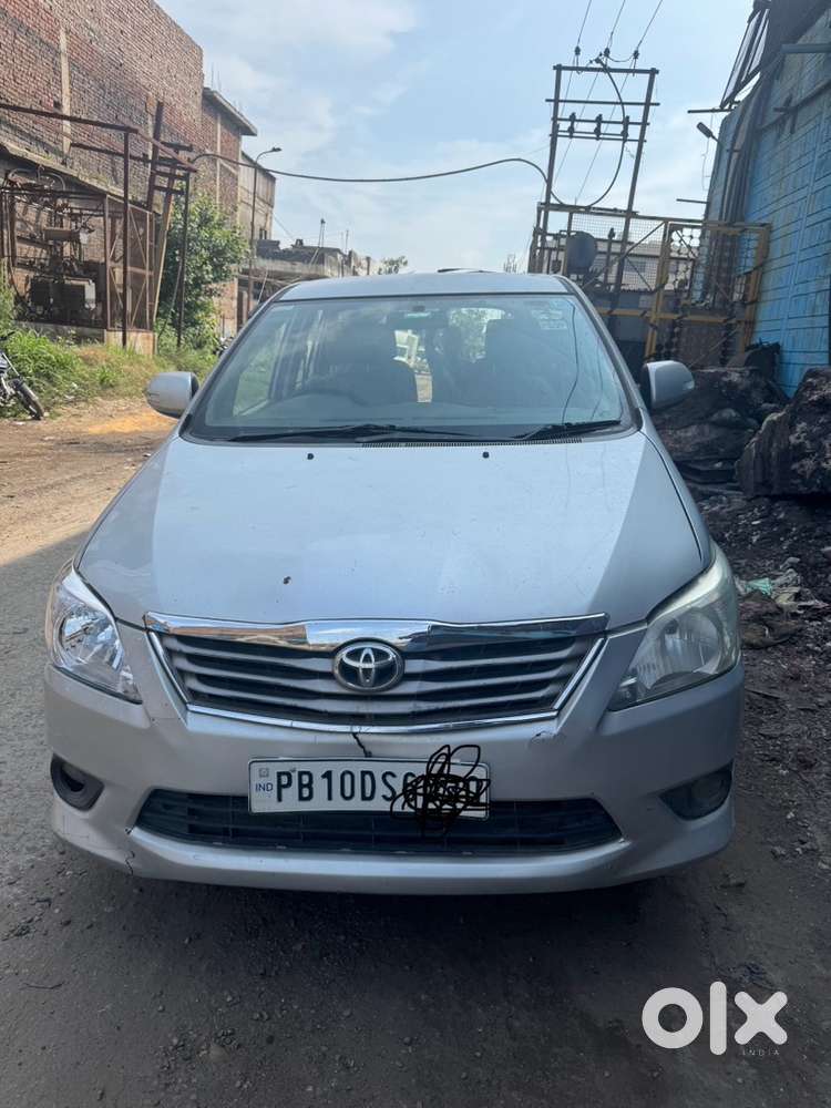 Toyota Innova Diesel 2012