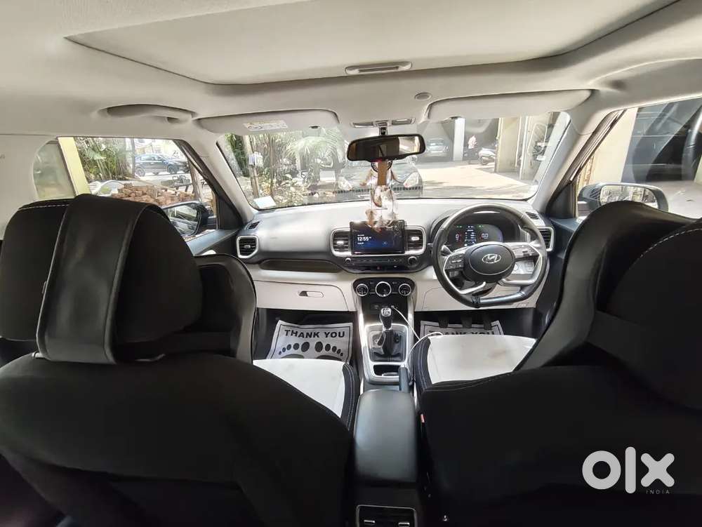 Hyundai Venue 2024 Sx 1.2 Petrol 22400 Km Driven