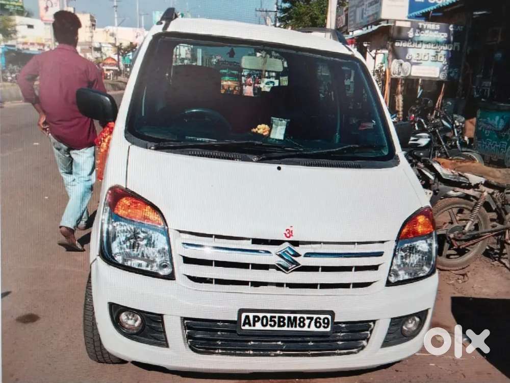 Tata Winger 2010 Petrol 123203 Km Driven