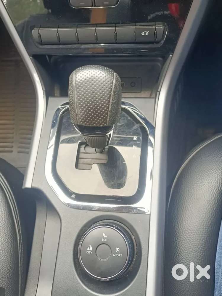 Tata Nexon 1.2 Revotron Xma, 2020, Petrol