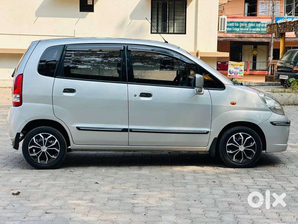 Maruti Suzuki Zen Estilo Vxi Bsiv, 2013, Petrol