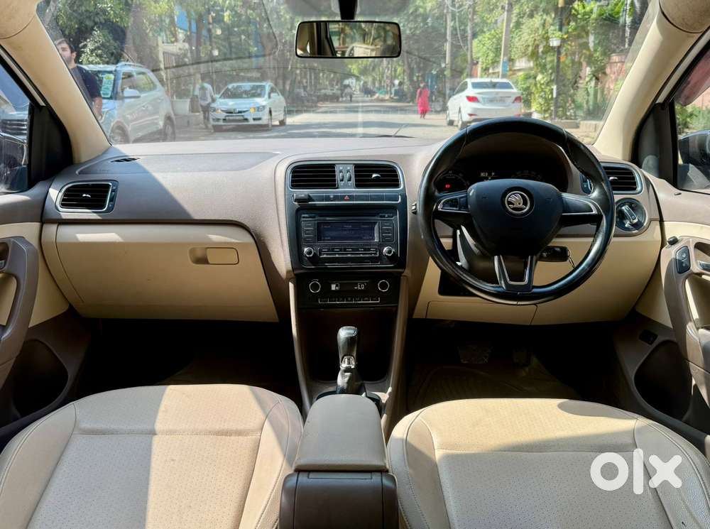 Skoda Rapid Elegance 1.6 Mpfi At, 2015, Petrol