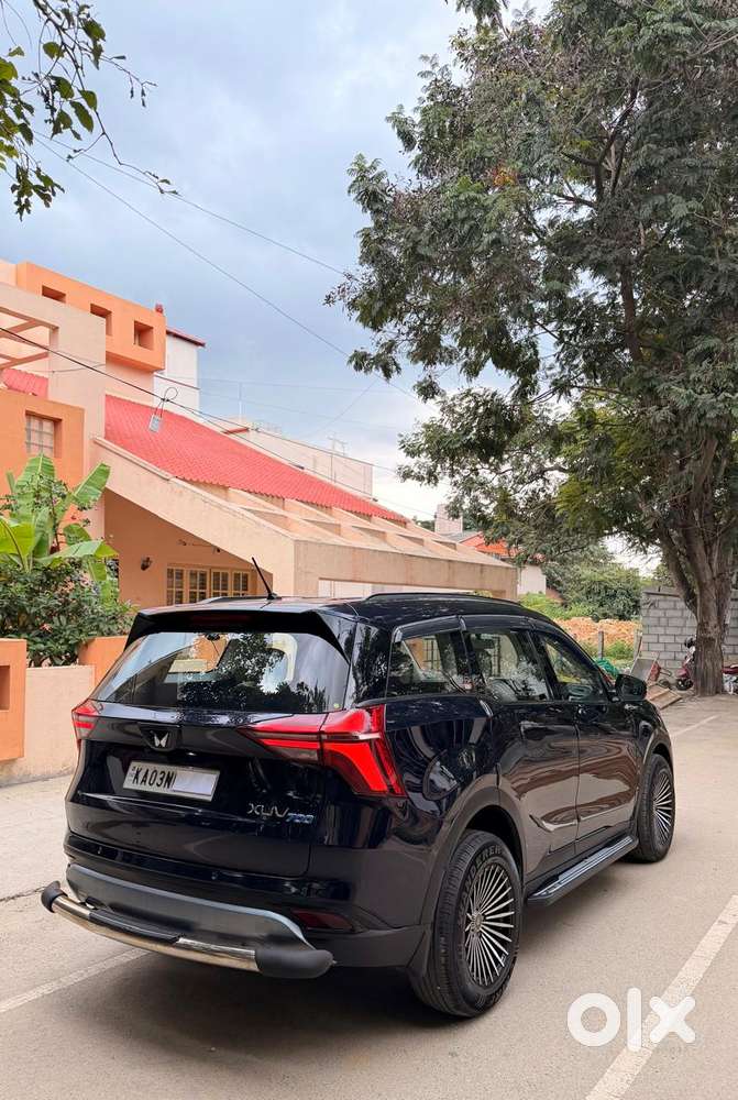 Mahindra Xuv700 Mx Petrol Mt 5 Str (e), 2022, Petrol