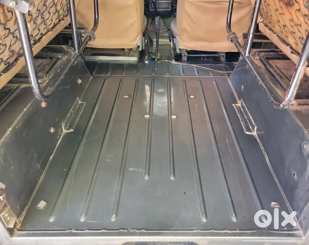 Thar Crde 4x4ac (army Officers Vehicle)