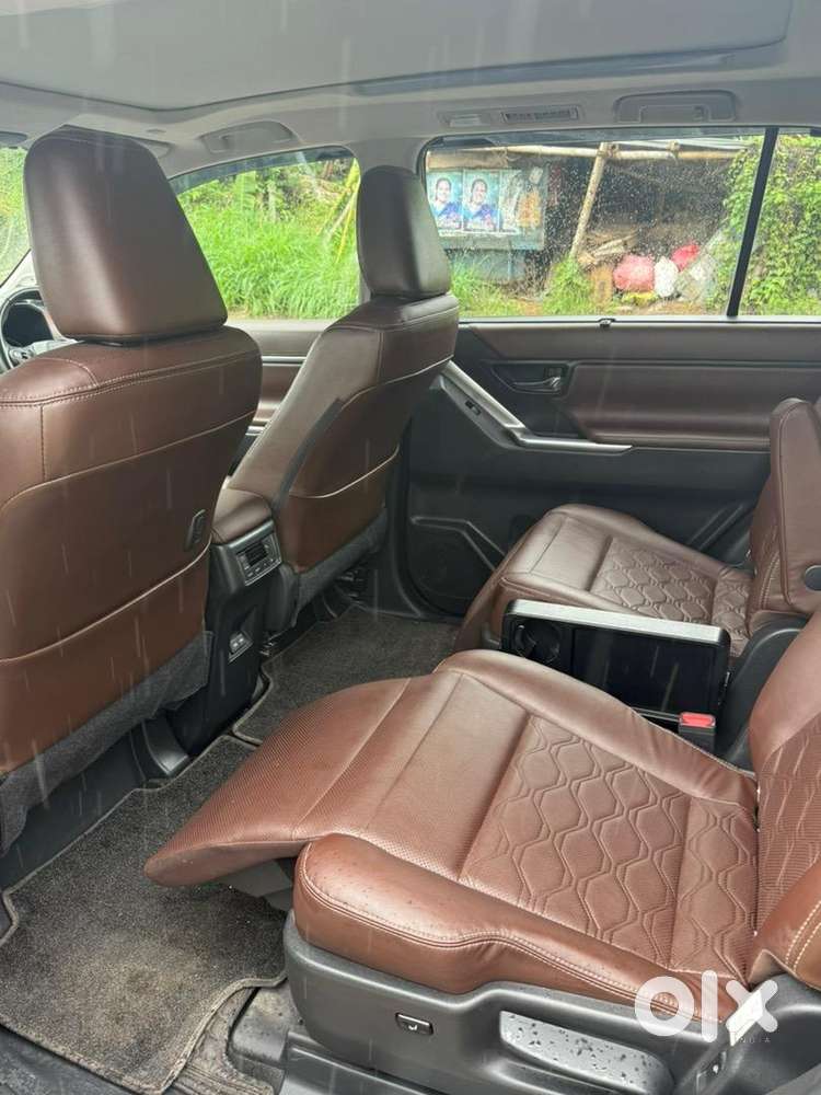 Innova Hycross