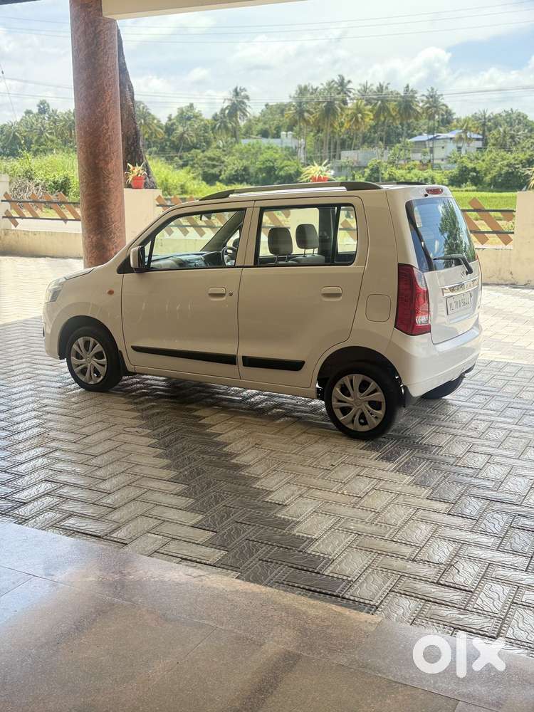 Maruti Suzuki Wagon R 1.0 Vxi, 2018, Petrol