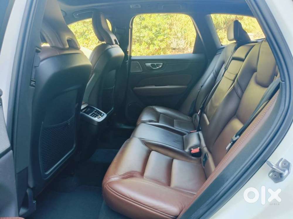 Volvo Xc60 D5 Awd Automatic, 2021, Diesel