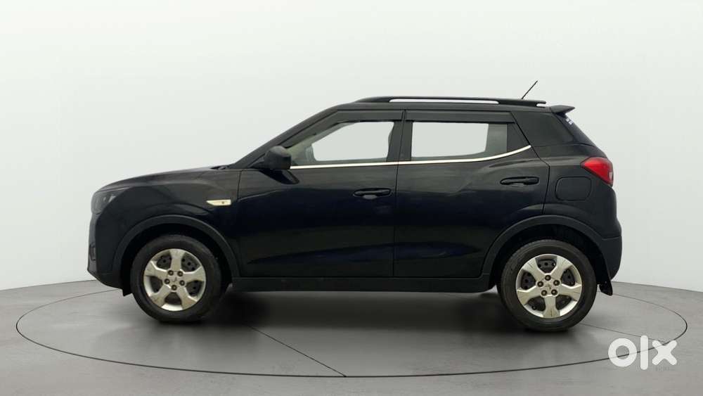 Mahindra Xuv300 W6, 2023, Petrol