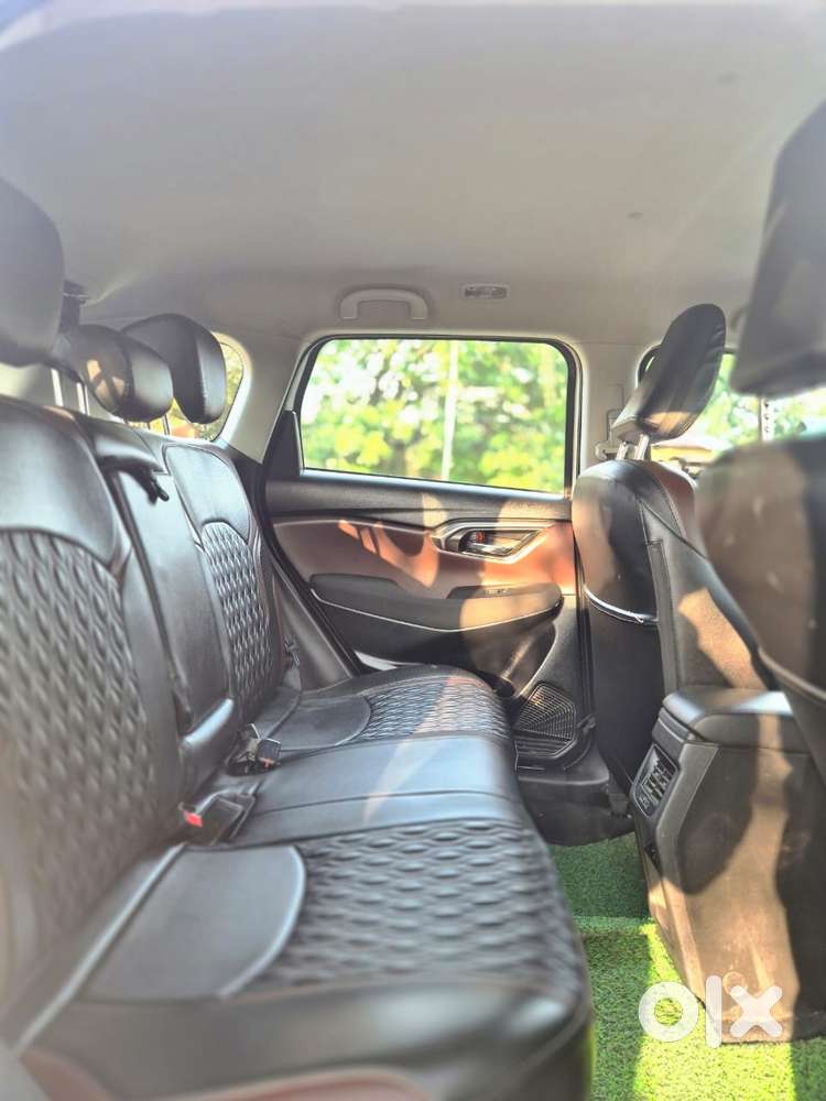 Maruti Suzuki Grand Vitara, 2023, Petrol