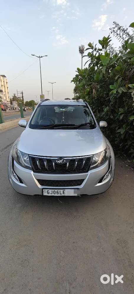 Mahindra Xuv500 2018  W10