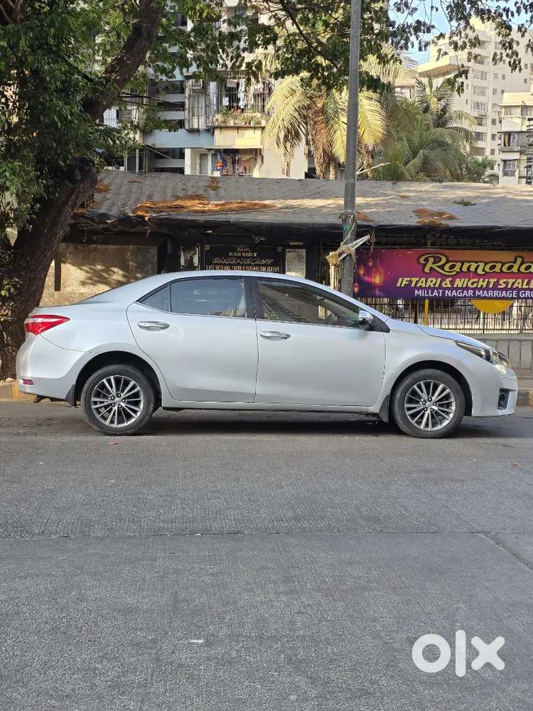 Toyota Corolla Altis 2016