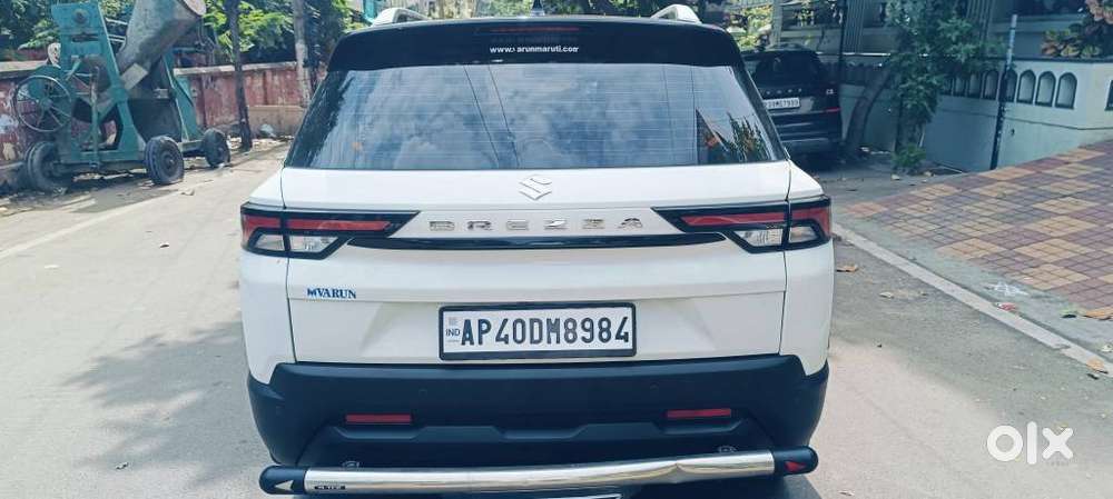 Maruti Suzuki Brezza 1.5 Vxi Smart Hybrid, 2024, Petrol