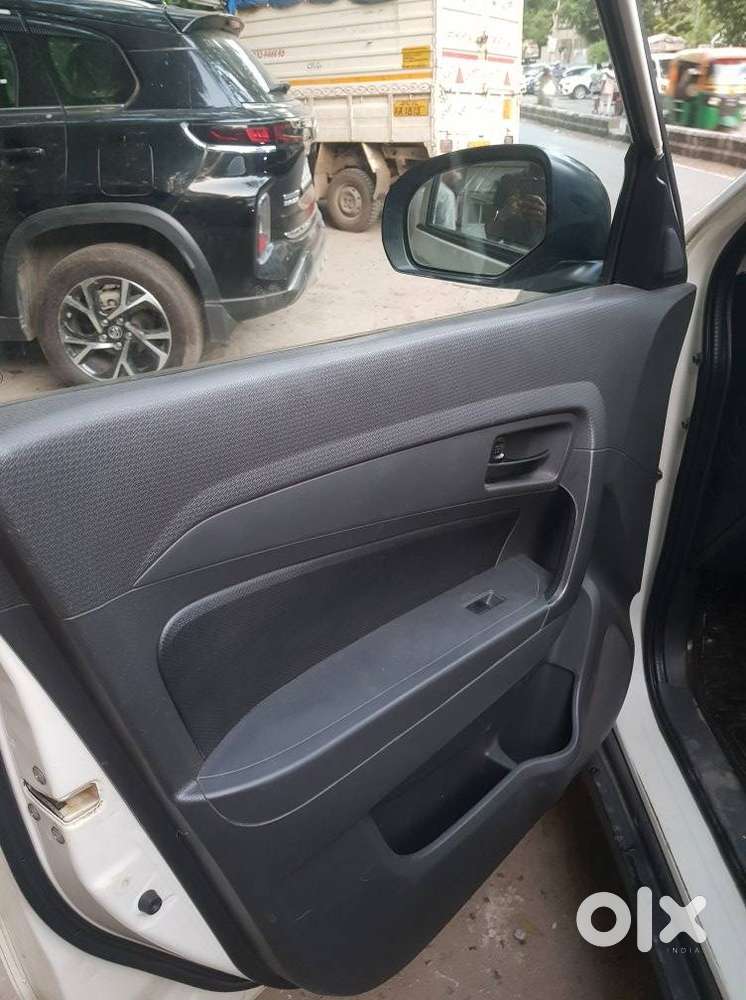 Maruti Suzuki Brezza Ldi, 2016, Diesel