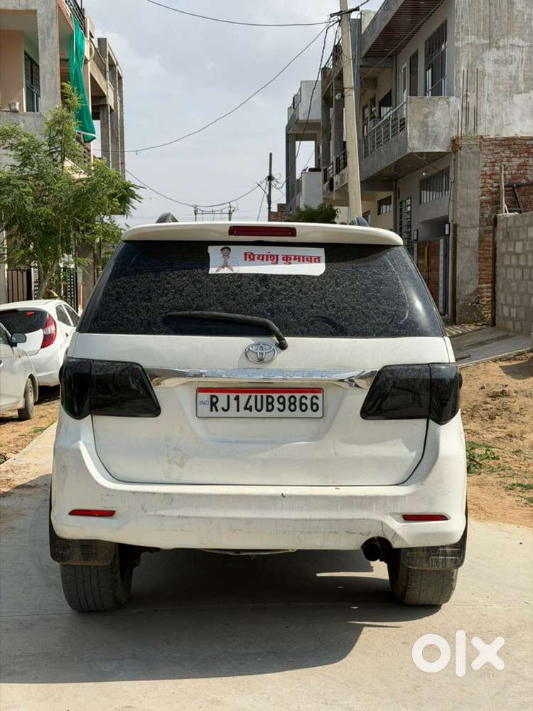 Toyota Fortuner Diesel 2011 Manual 2011