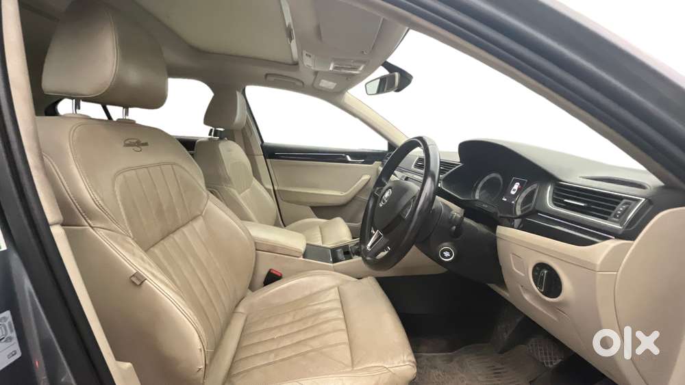 Skoda Superb Lk 1.8 Tsi At, 2017, Petrol