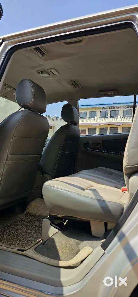 Toyota Innova 2012 Diesel 150000 Km Driven