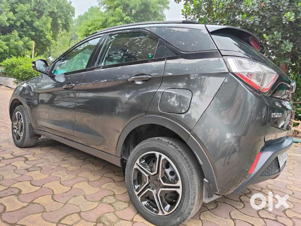 Tata Nexon 1.5 Revotorq Xt, 2018, Diesel
