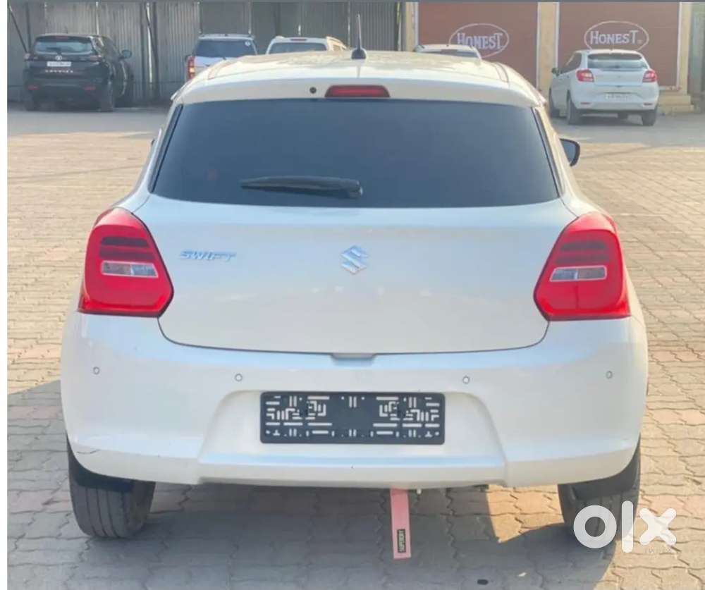 Maruti Suzuki Swift 2022 Cng & Hybrids 70000 Km Driven