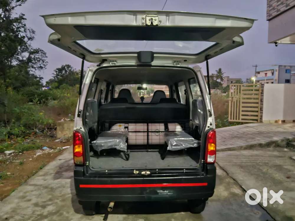 Ecco 7 Str Cng Petrol