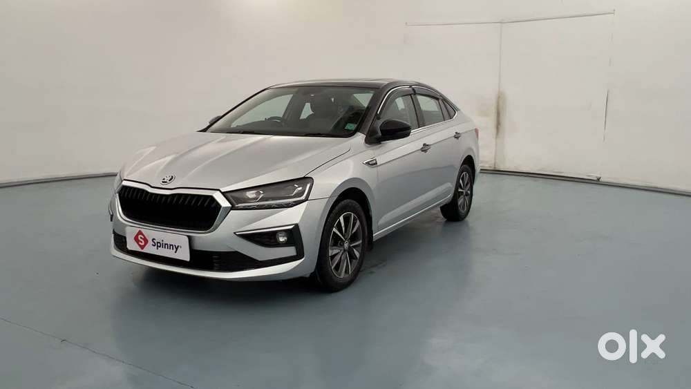 Skoda Slavia Style 1.0l Tsi Mt, 2022, Petrol