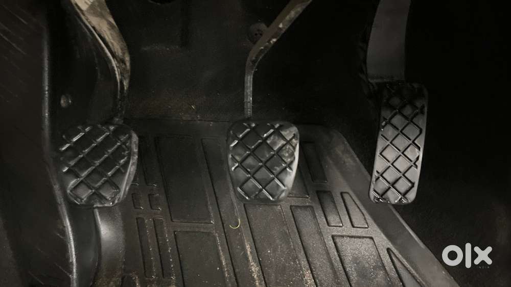 Skoda Slavia 1.0 Ambition Tsi At, 2023, Petrol