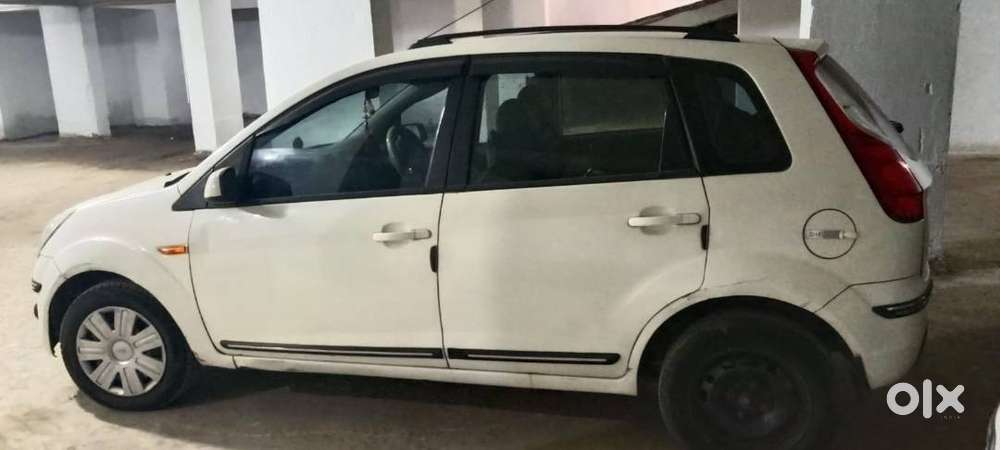 Figo (ford) Price - 100000