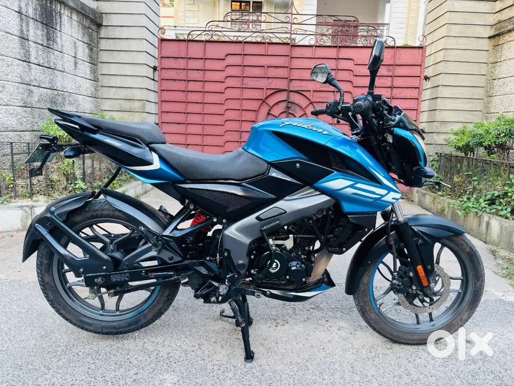 Blue Colour Pulsar 125 Split Seat New Model Pulsar 125 Blue 125