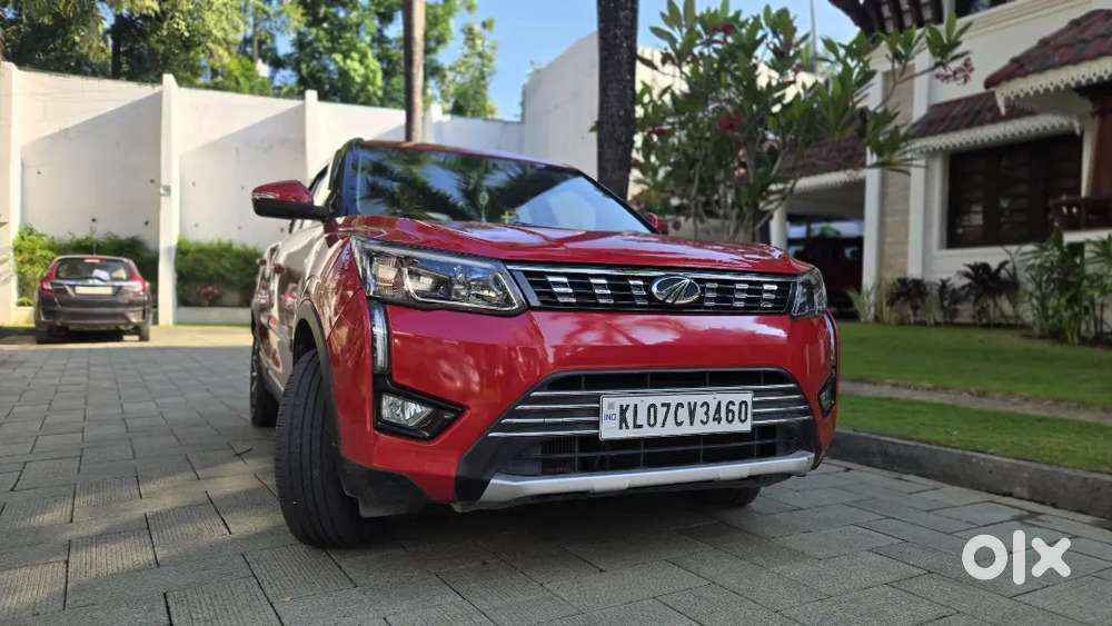 2020 Mahindra Xuv300 W8 (o) Diesel Amt