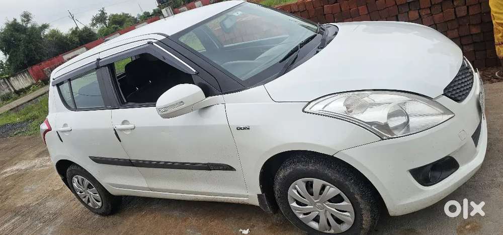 Maruti Suzuki Swift 2012 Diesel 76000 Km Driven