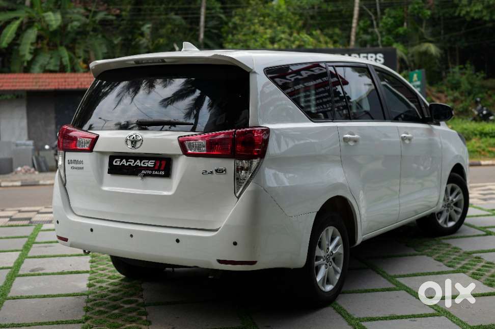 Toyota Innova Crysta 2.4 Gx 8 Str, 2018, Diesel