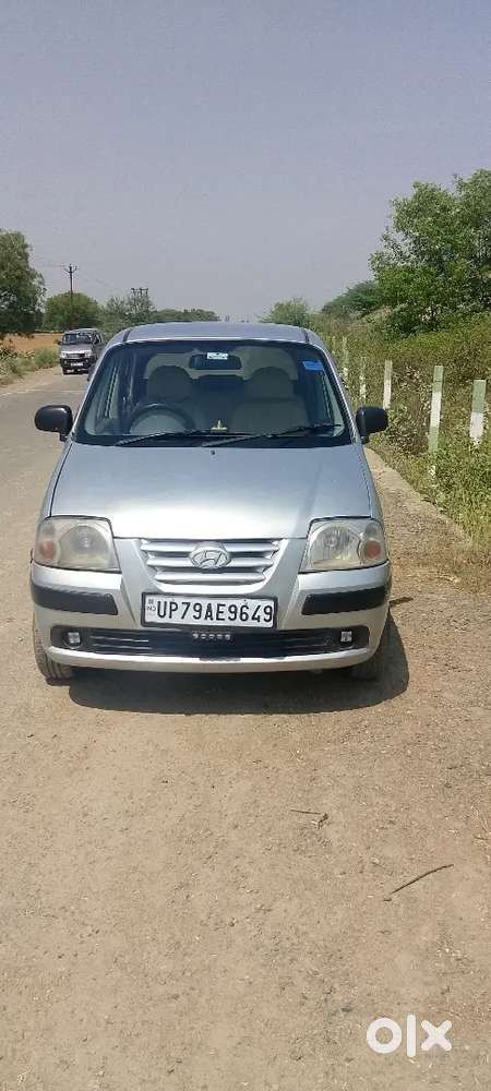 Urgent Sell Hyundai Santro 2010 Cng & Hybrids 93000 Km Driven .