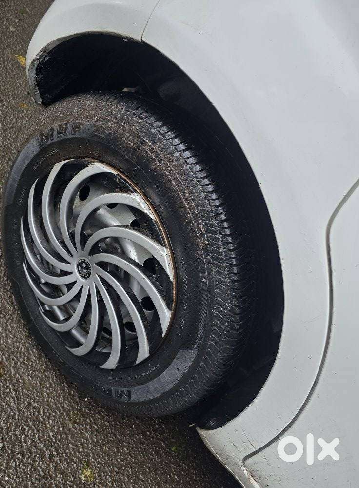 Maruti Suzuki Ritz Lxi, 2009, Petrol