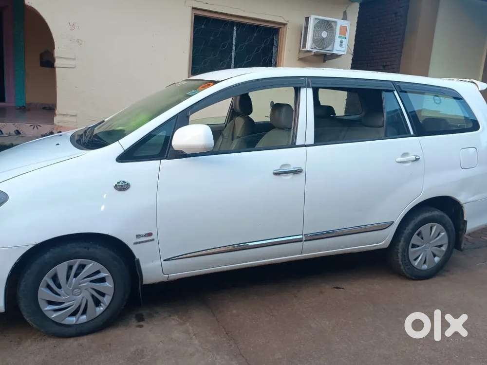 Toyota Innova 2010 Diesel 200000 Km Driven
