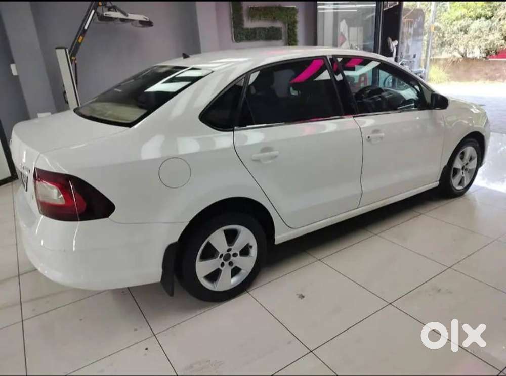 Skoda Rapid 2017 Diesel  Excellent Condition  Well Maintained