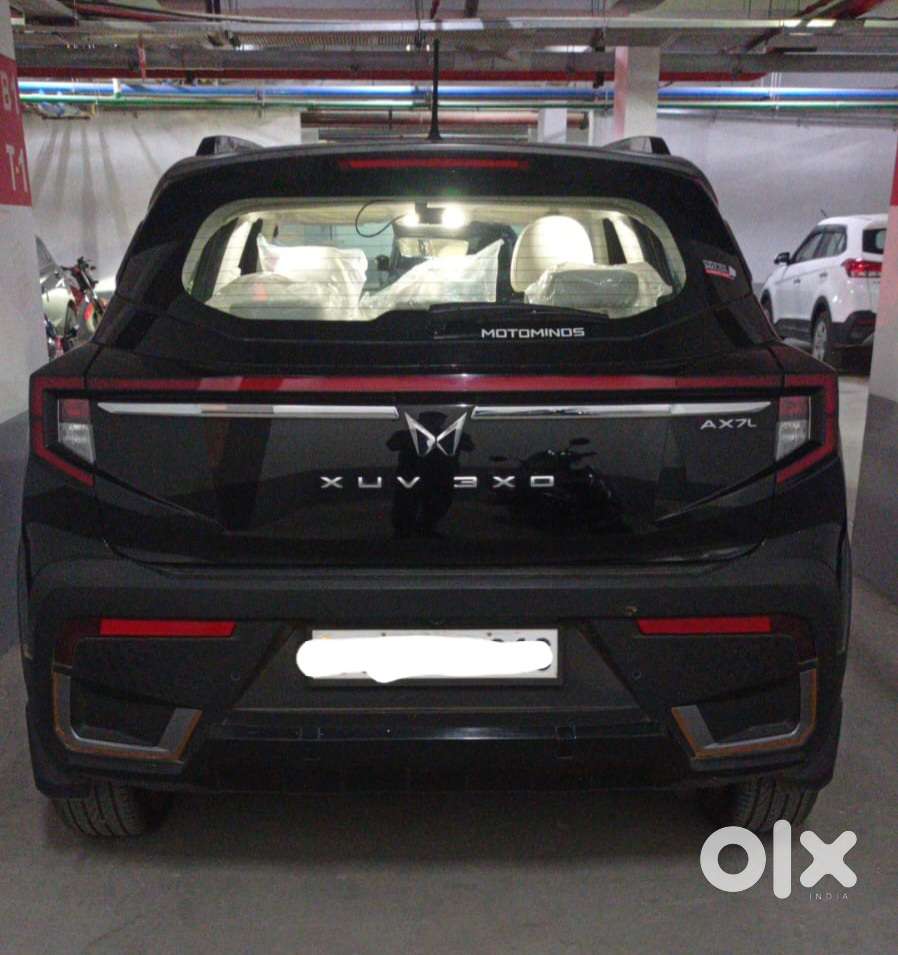 Mahindra Xuv 3xo Ax7l 1.2 Petrol At (pg), 2024, Petrol