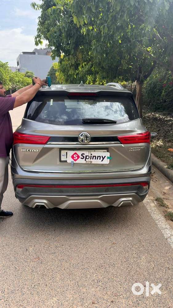 Mg Hector Plus 2021 Petrol 36000 Km Driven