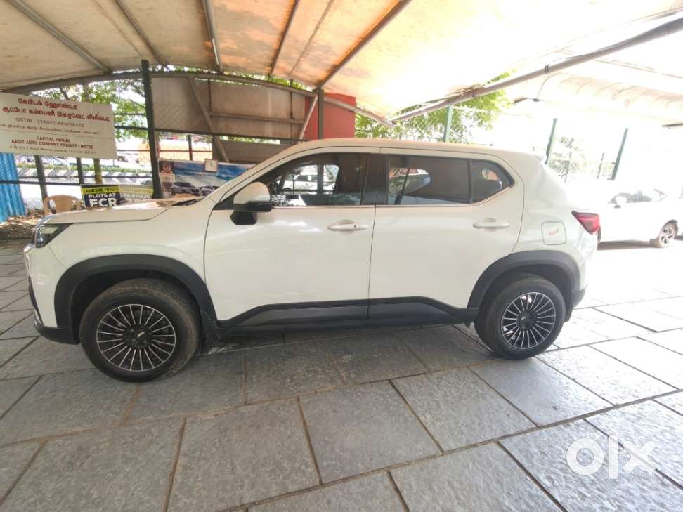 Honda Elevate V Mt, 2023, Petrol