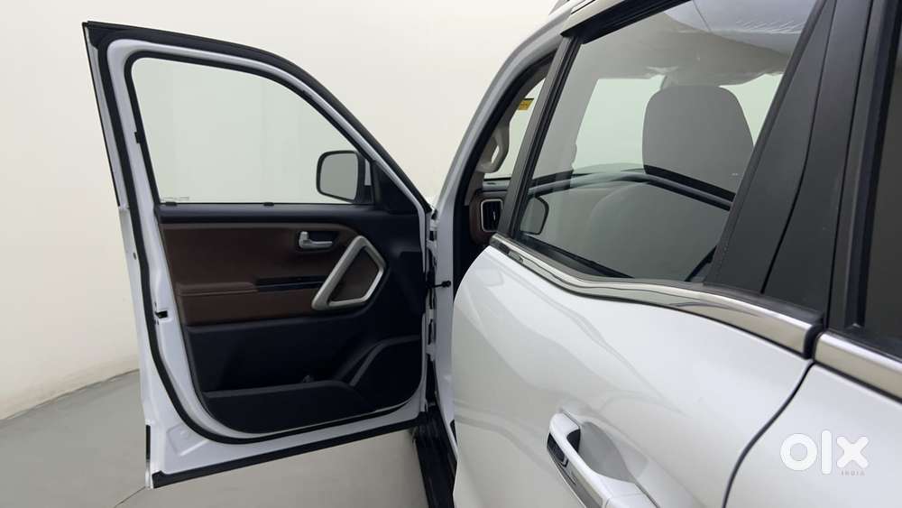 Mahindra Scorpio N Z8 L Petrol At 7 Str, 2023, Petrol