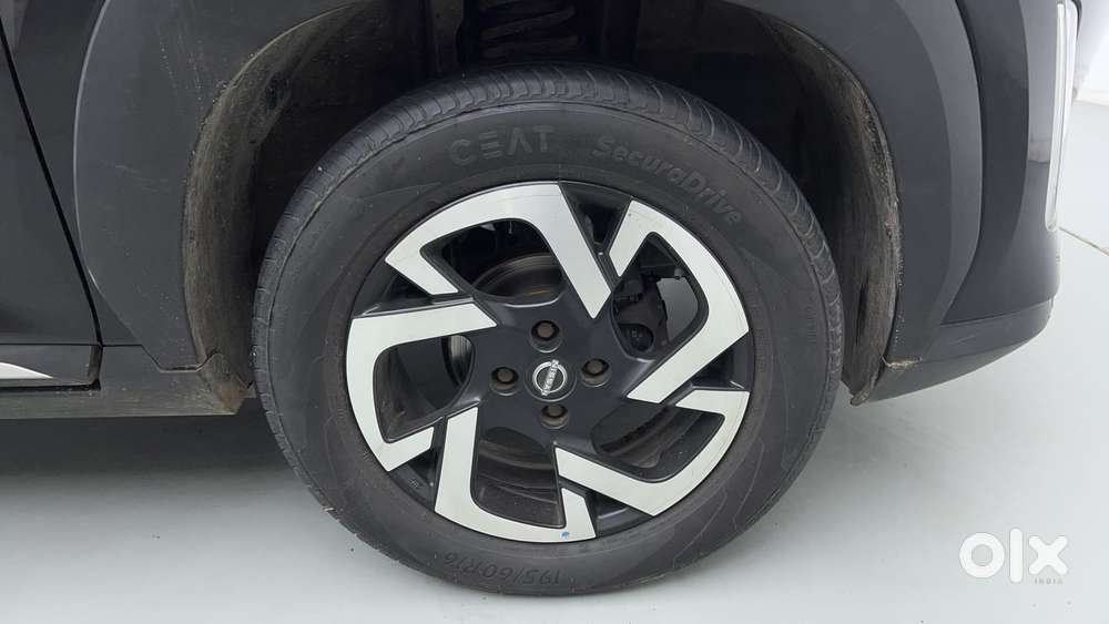 Nissan Magnite Xv Turbo, 2021, Petrol