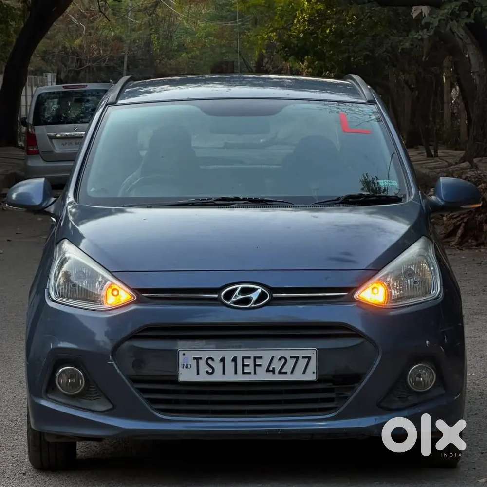 Hyundai Grand I10 Asta 2016 Petrol Well Maintain