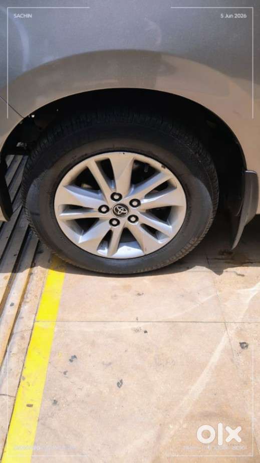 Toyota Innova Crysta 2.4 Vx Mt 8s, 2016, Diesel