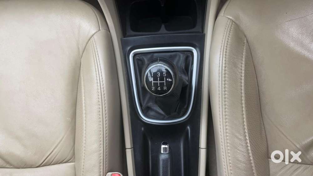 Maruti Suzuki Ciaz 1.5 Alpha Shvs Petrol, 2018, Petrol