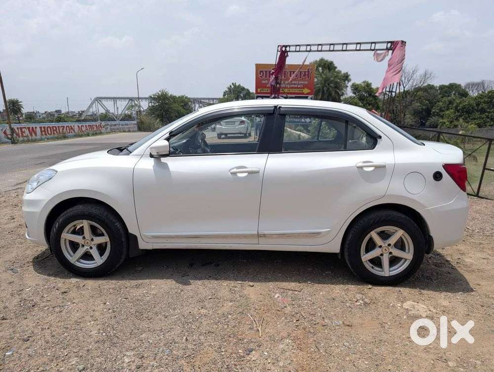 Maruti Suzuki Swift Dzire 1.3 Vxi, 2022, Cng & Hybrids